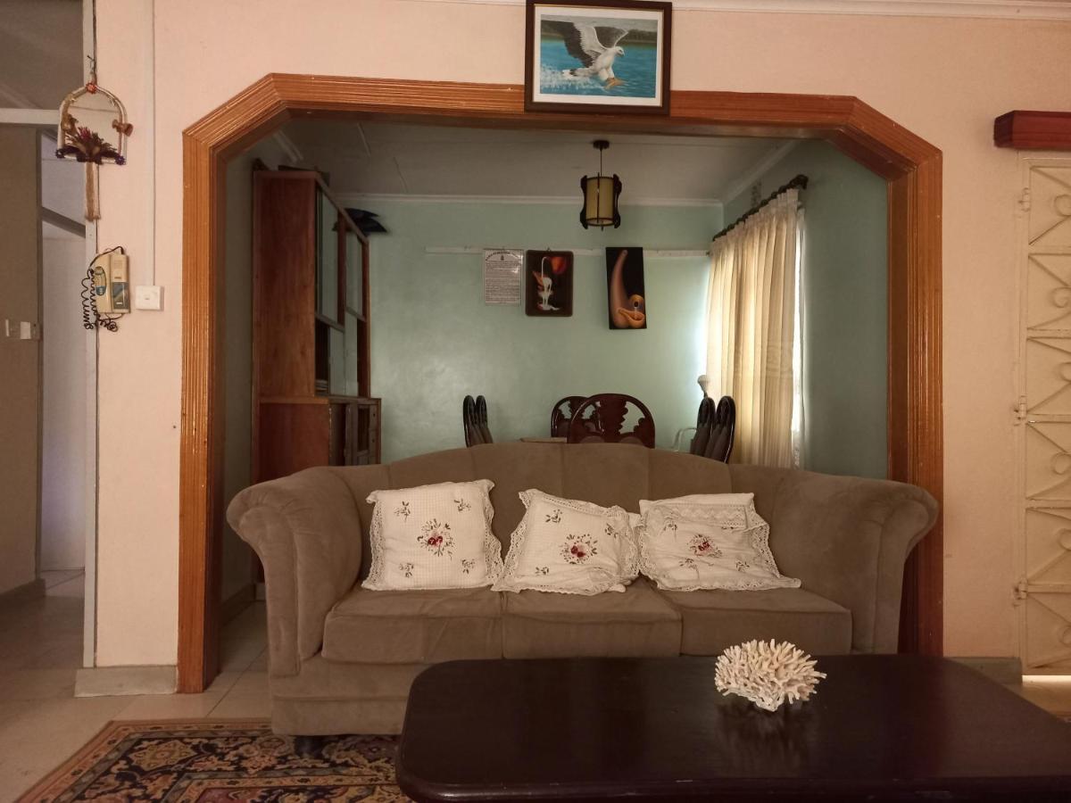 Kuniville Guest House Nyeri Eksteriør bilde