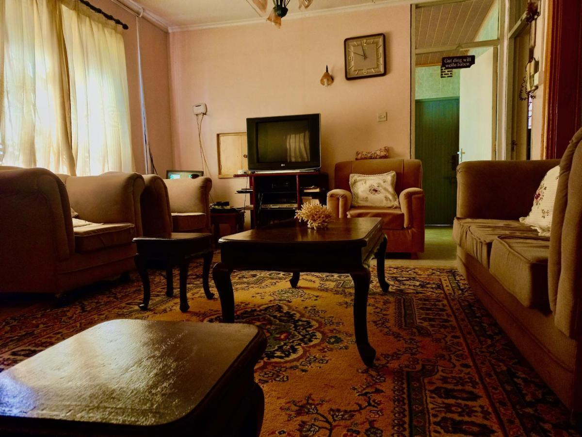 Kuniville Guest House Nyeri Eksteriør bilde